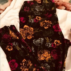 LulaRoe  leggings TC